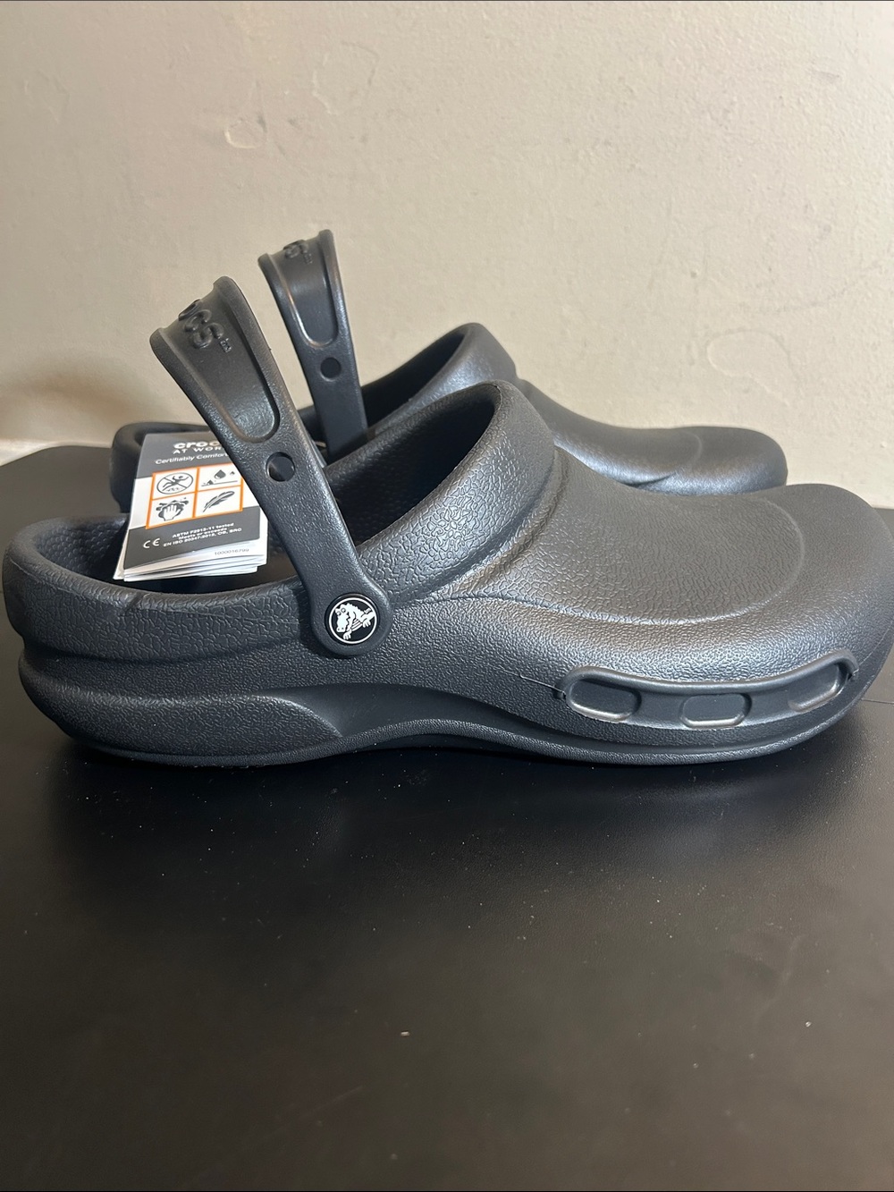 Men’s Crocs Bistro Work Clogs Size 12 New.